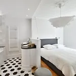 Bright Bon Marche Stgermain Designer 2Bd2Ba Apt