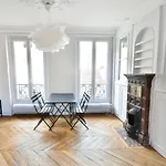 Bright Bon Marche Stgermain Designer 2Bd2Ba Apt