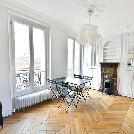 Apartment Bright Bon Marche Stgermain Designer 2bd2ba
