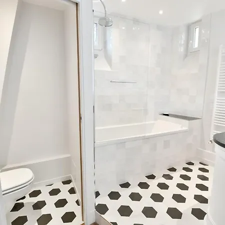 Apartment Bright Bon Marche Stgermain Designer 2bd2ba